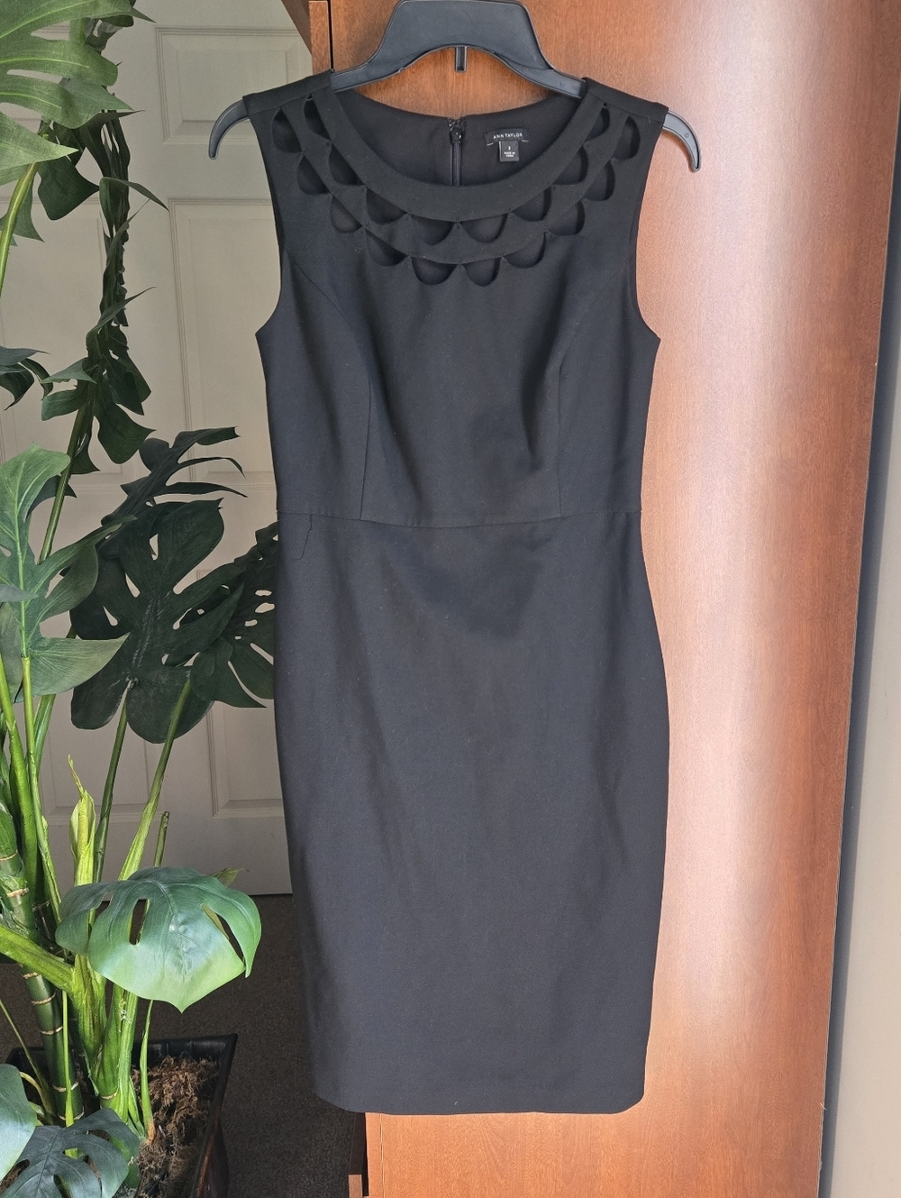 Ann Taylor Black Sleeveless Midi Dress with Scalloped Neck Cutouts - Picture 2 of 8